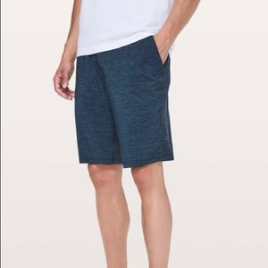 Lululemon T.H.E short 11" Linerless XL